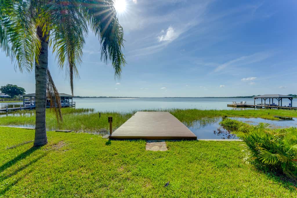 Dora Canal Views & Shared Dock: Apt in Tavares!