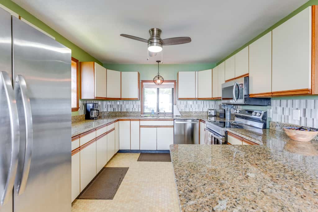 Dora Canal Views & Shared Dock: Apt in Tavares!