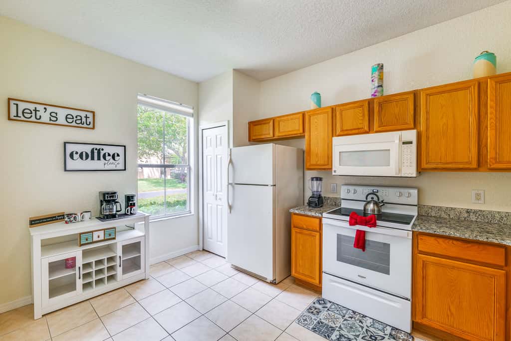 9 Mi to Disney! Regal Palms Resort Condo w/ Pools