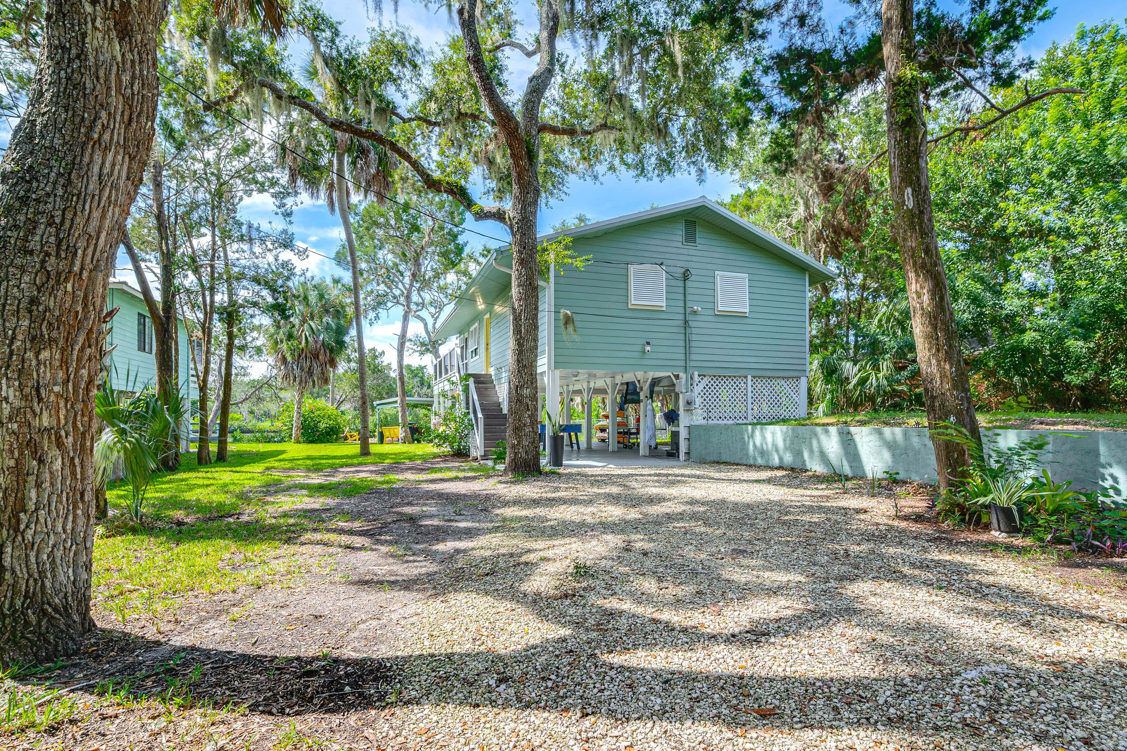 Dock, Hot Tub & Games: Crystal River Family Gem