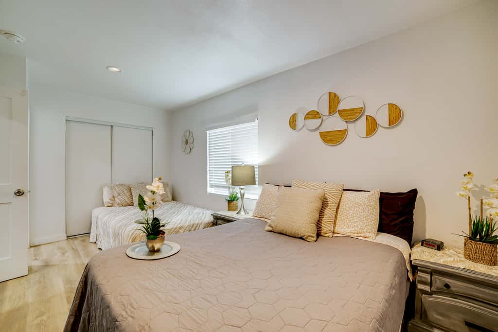 4 Mi to RUHS! Pet-Friendly Apt w/ Grill