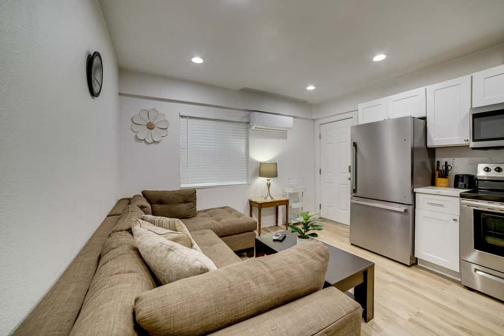 4 Mi to RUHS! Pet-Friendly Apt w/ Grill