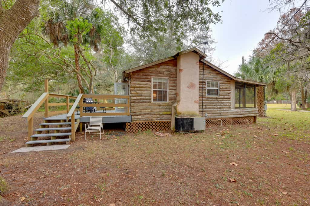 Fish, Boat & Explore: Cross Creek Cabin w/ Dock!