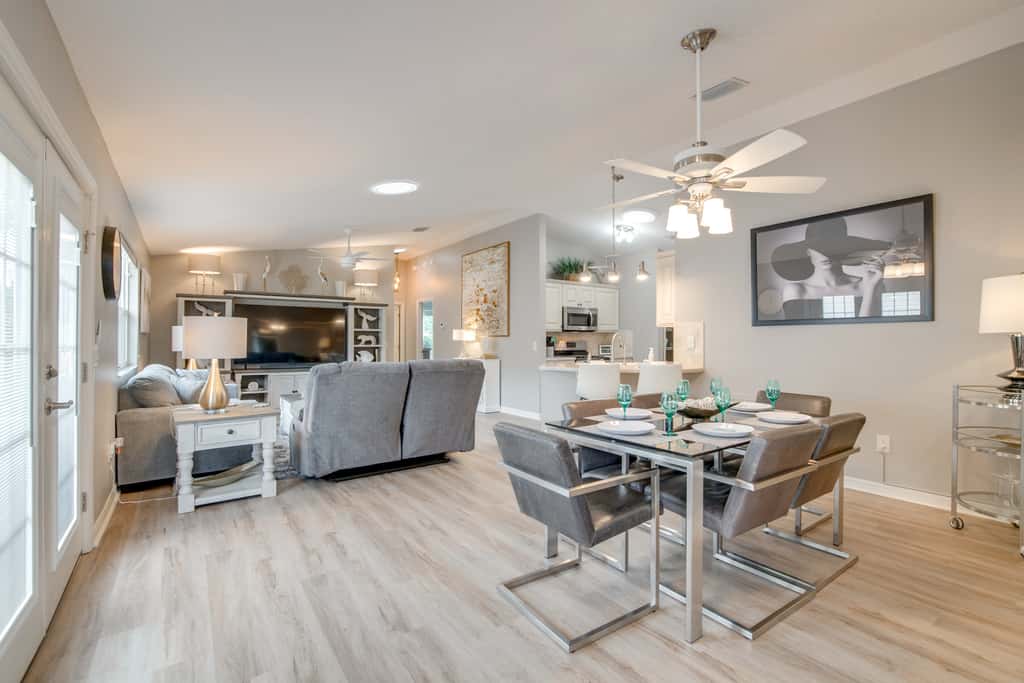 1 Mi to Golf: Home w/ Chic Patio in The Villages