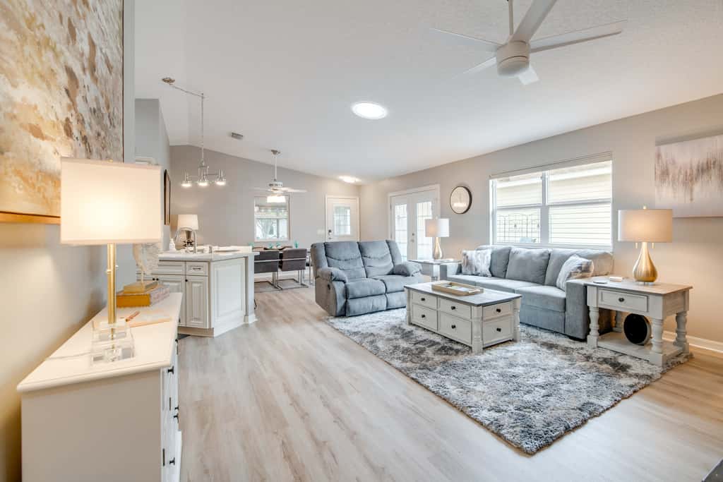 1 Mi to Golf: Home w/ Chic Patio in The Villages