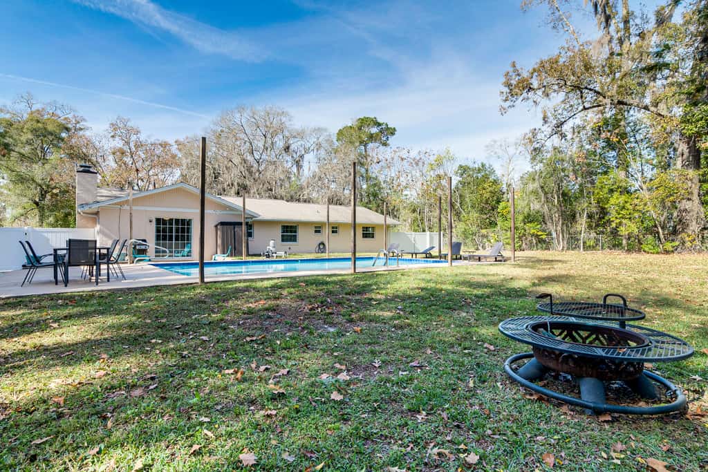 5 Mi to Silver Springs State Pk: Gem w/ Game Room!
