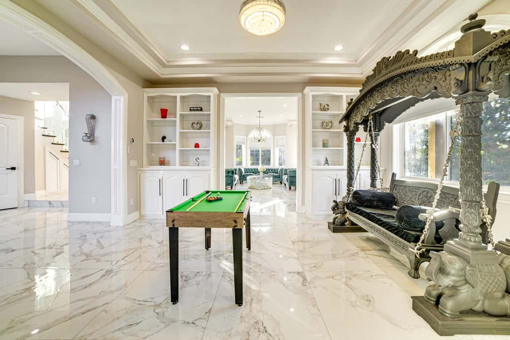 Expansive Riverside Mansion! Luxe, Family Friendly