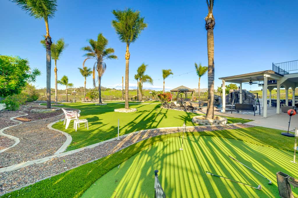 Expansive Riverside Mansion! Luxe, Family Friendly