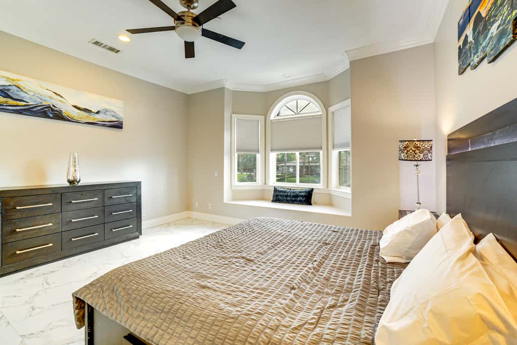 Expansive Riverside Mansion! Luxe, Family Friendly