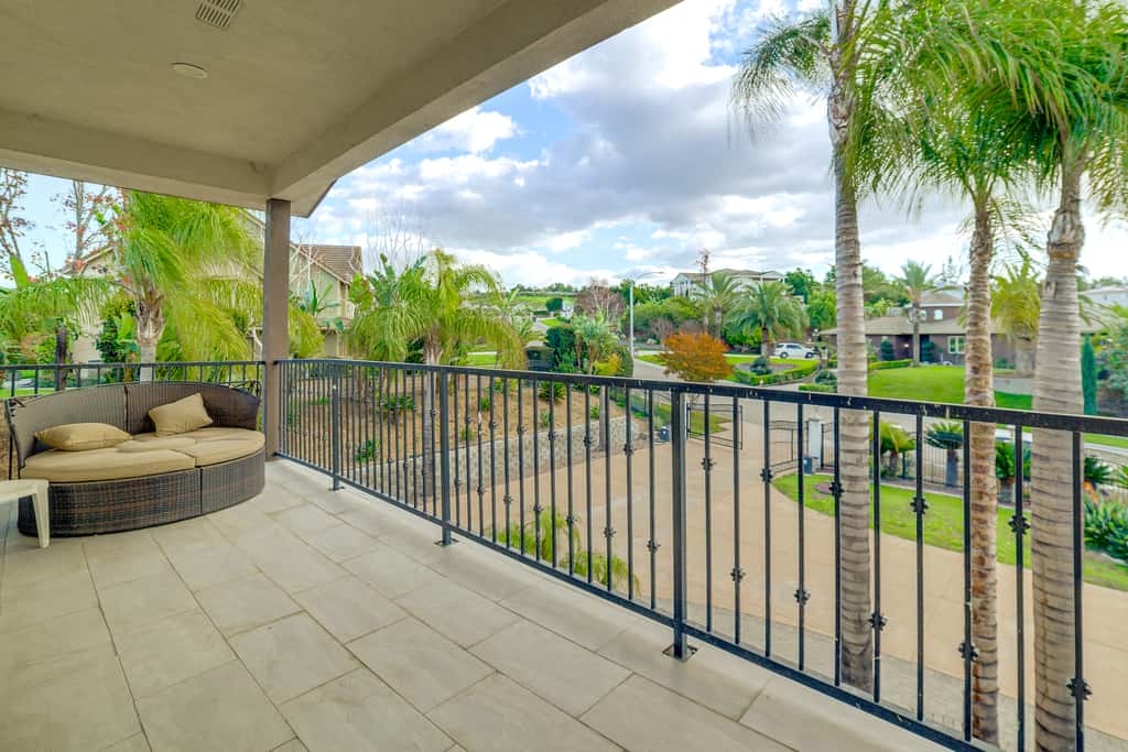 Expansive Riverside Mansion! Luxe, Family Friendly