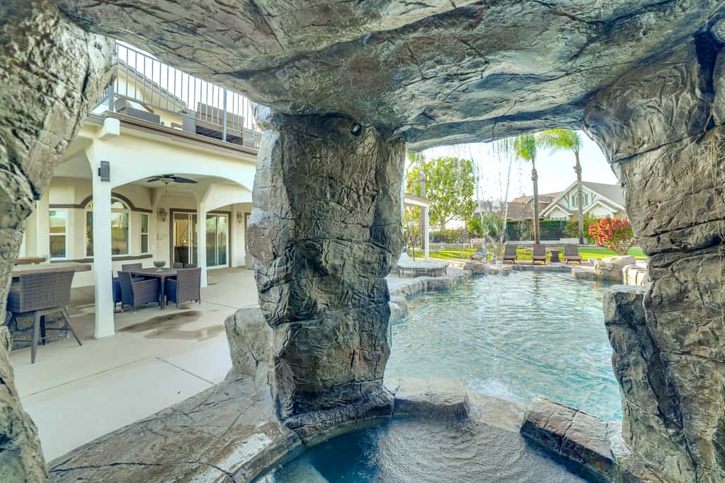 Expansive Riverside Mansion! Luxe, Family Friendly