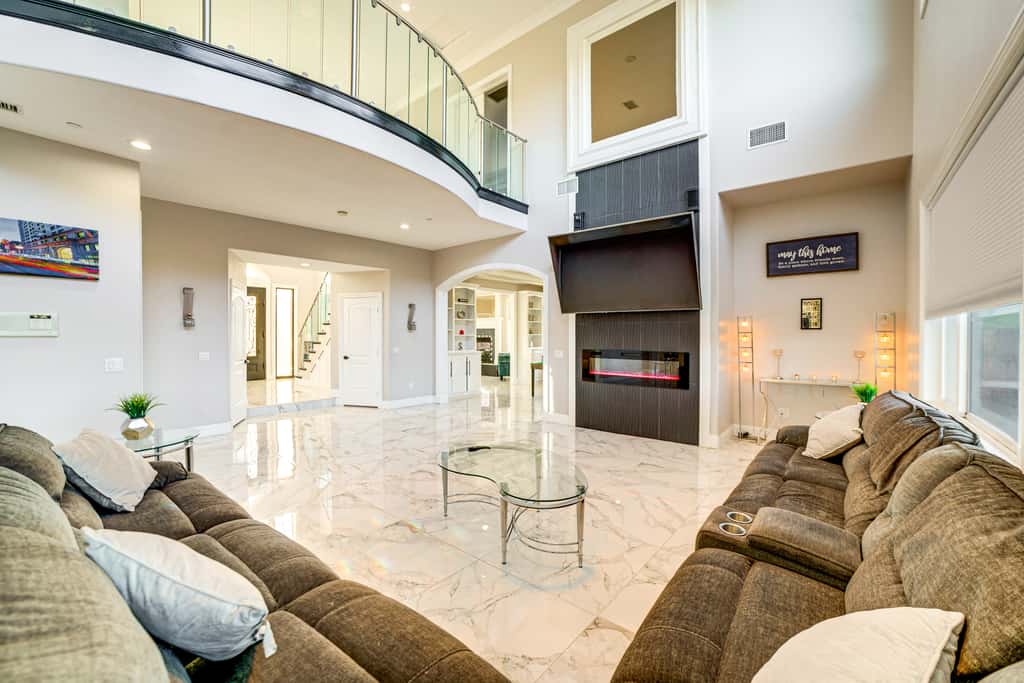 Expansive Riverside Mansion! Luxe, Family Friendly