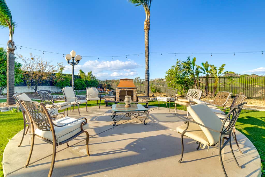 Expansive Riverside Mansion! Luxe, Family Friendly
