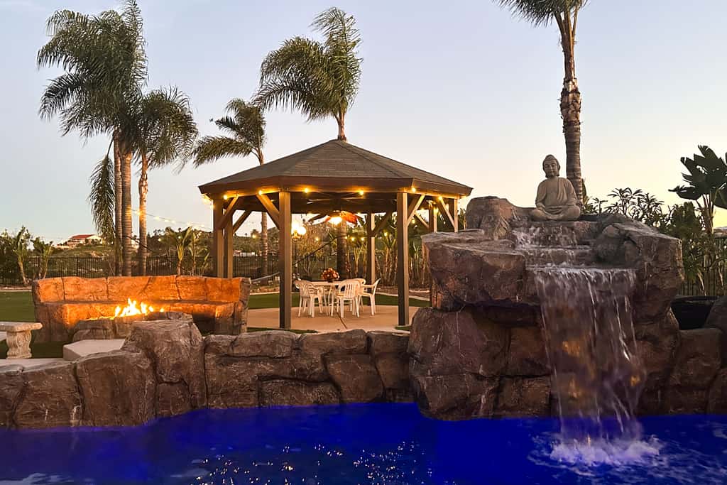 Expansive Riverside Mansion! Luxe, Family Friendly