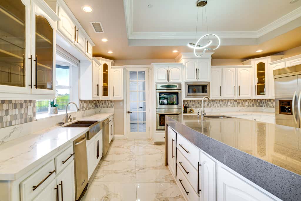 Expansive Riverside Mansion! Luxe, Family Friendly