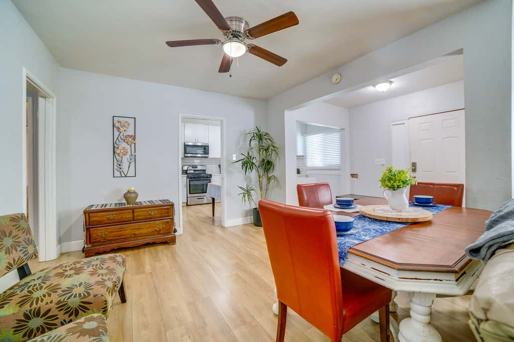 Family-Friendly Home 2 Mi to Dtwn Riverside