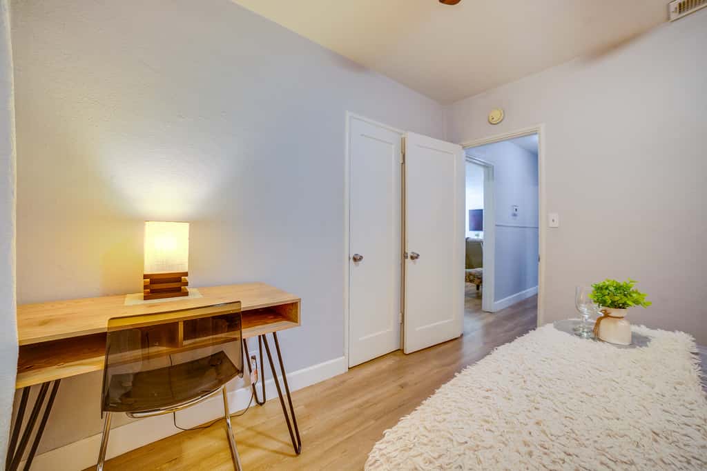 Family-Friendly Home 2 Mi to Dtwn Riverside