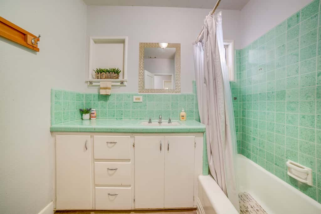 Family-Friendly Home 2 Mi to Dtwn Riverside