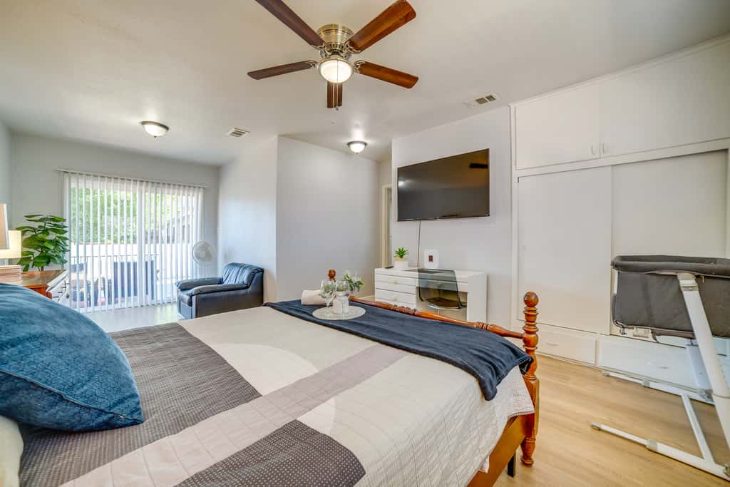 Family-Friendly Home 2 Mi to Dtwn Riverside