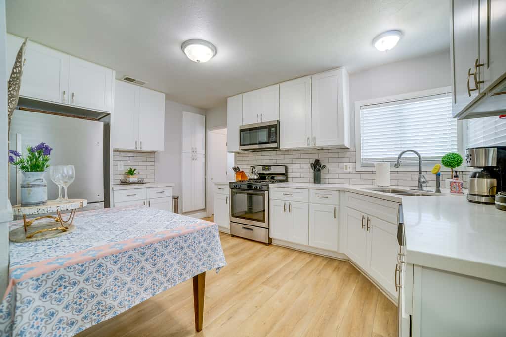 Family-Friendly Home 2 Mi to Dtwn Riverside