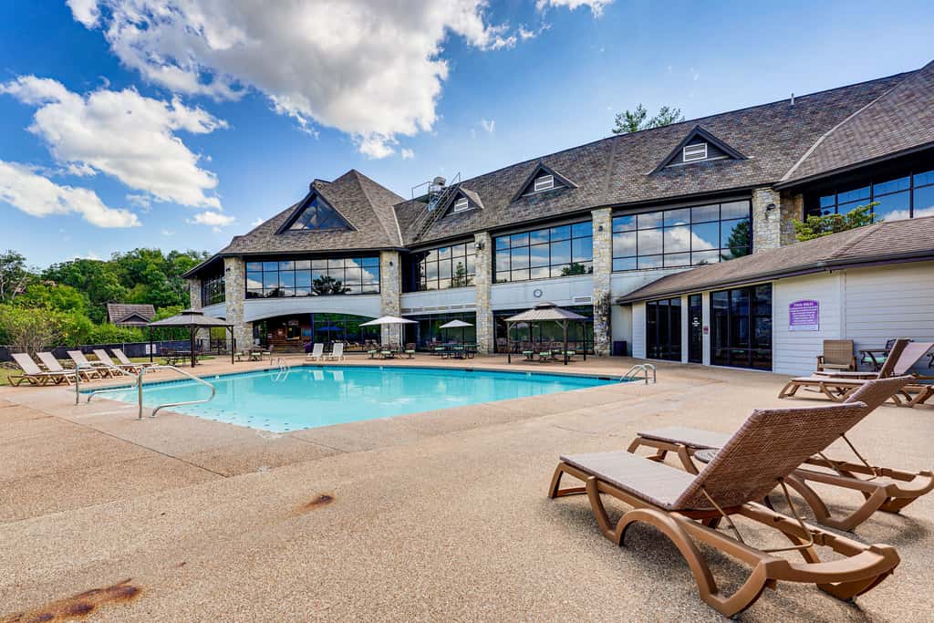 6 Mi to Branson Strip: Resort Condo w/ Perks