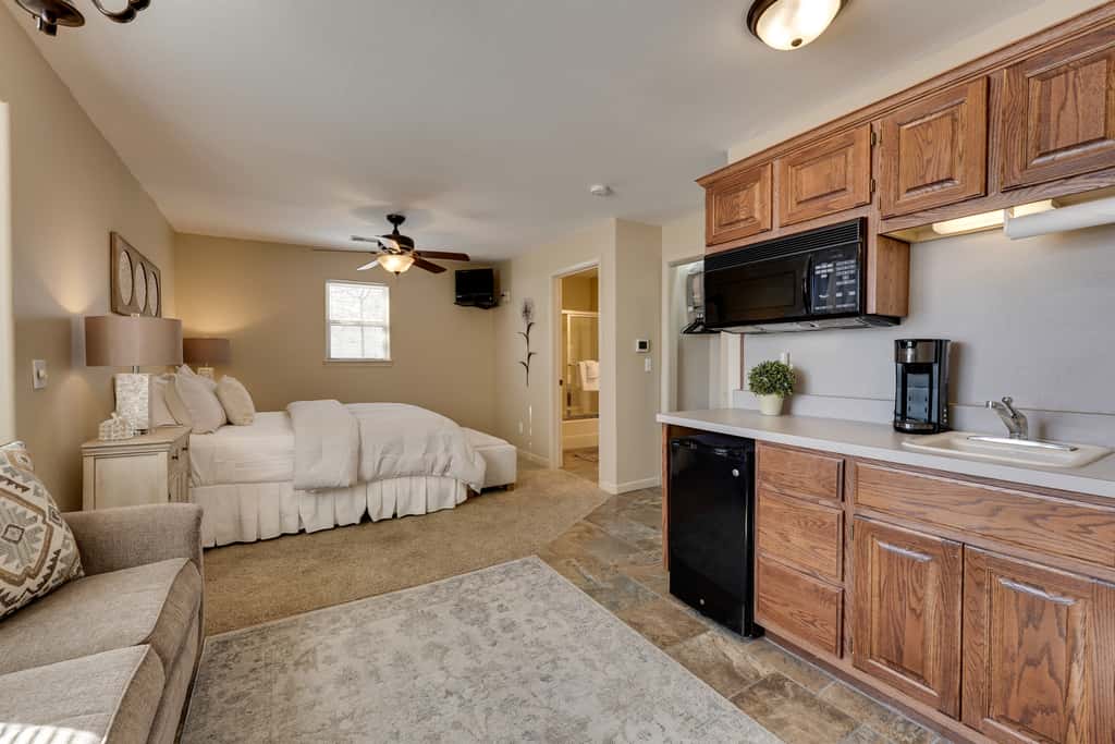 6 Mi to Branson Strip: Resort Condo w/ Perks