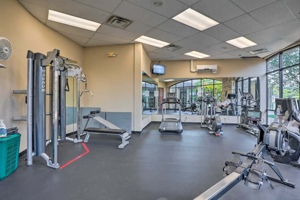 6 Mi to Branson Strip: Resort Condo w/ Perks
