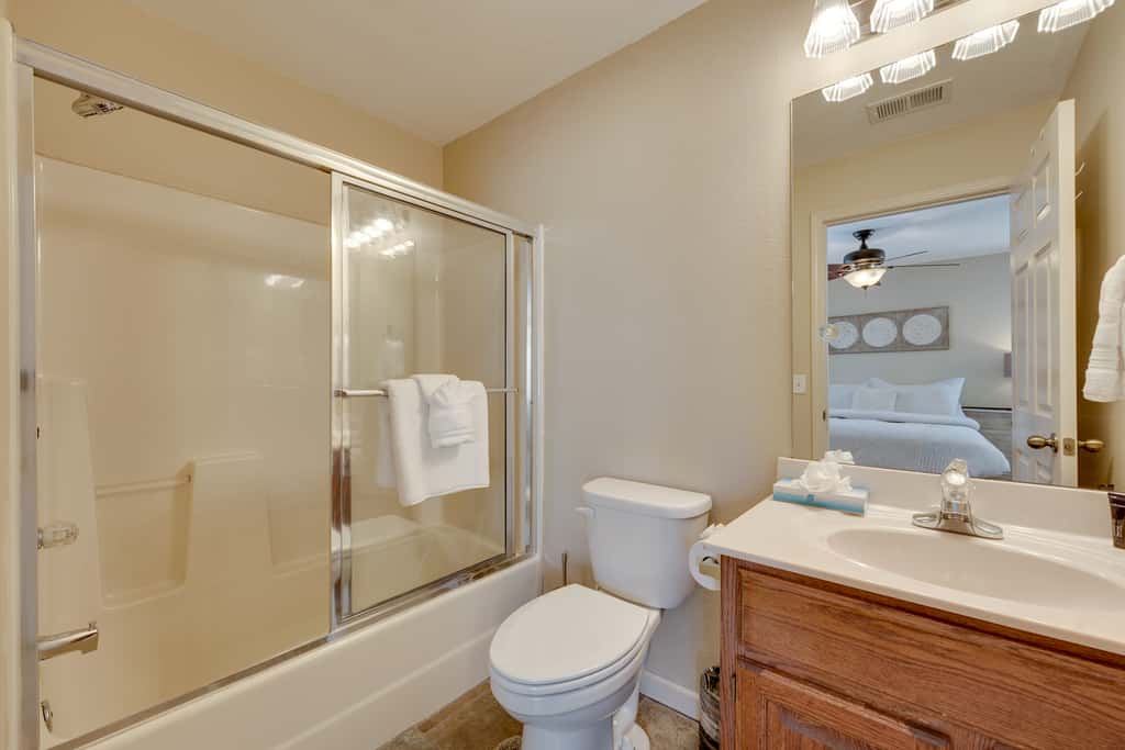 6 Mi to Branson Strip: Resort Condo w/ Perks