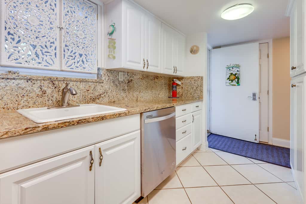 Boat, Fish & Swim: Condo on St Johns River!