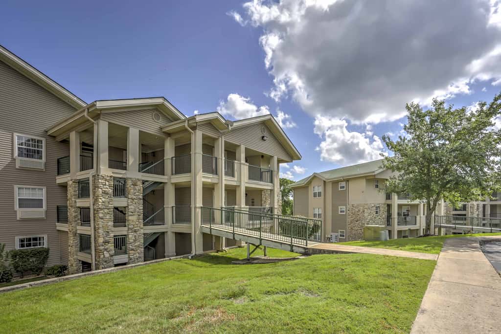 2 Units at Holiday Hills Resort w/ Pools & Hot Tub