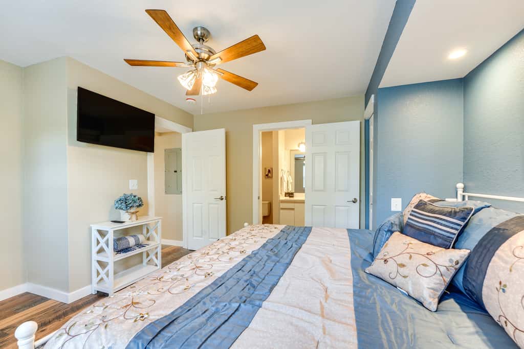2 Units at Holiday Hills Resort w/ Pools & Hot Tub