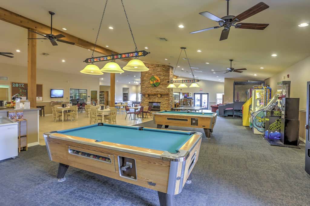 2 Units at Holiday Hills Resort w/ Pools & Hot Tub