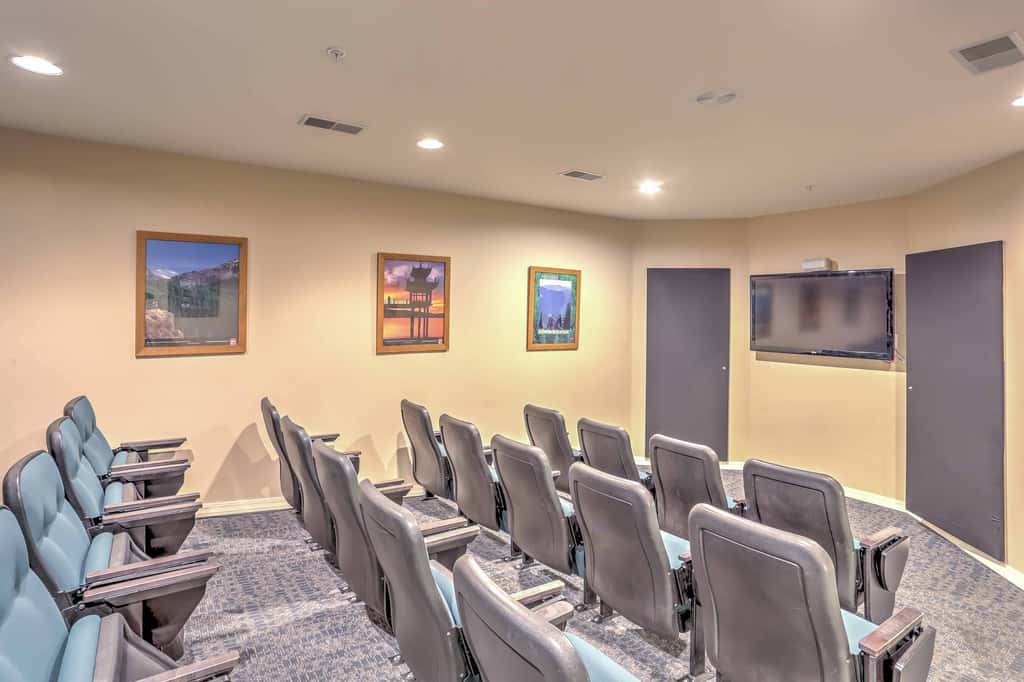2 Units at Holiday Hills Resort w/ Pools & Hot Tub