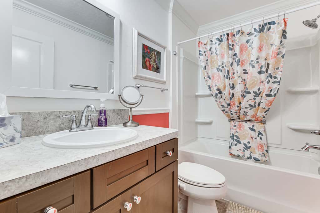 Easy Pool Access & Private Patio! DeLuna Villa