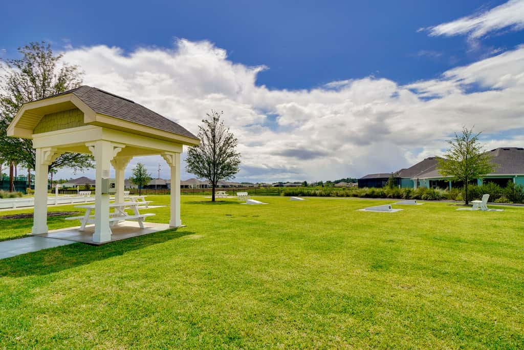 Easy Pool Access & Private Patio! DeLuna Villa