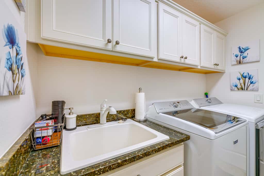 Fun & Sun in The Villages: 2BR Home w/ Lanai