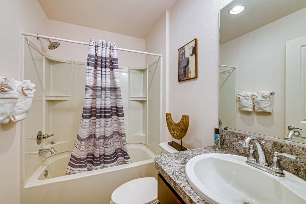 Community Pools, Golf & More! Home in The Villages