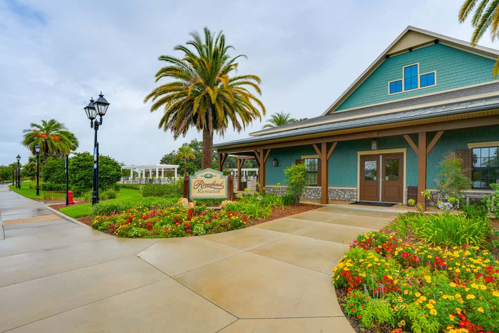 Community Pools, Golf & More! Home in The Villages