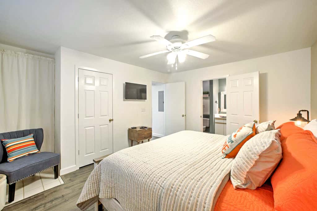 Near Branson Landing / Sister Condo Very Close By!