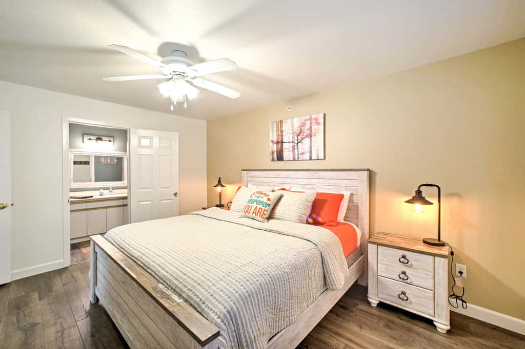 Near Branson Landing / Sister Condo Very Close By!