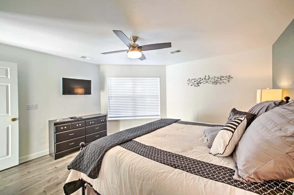 Near Branson Landing / Sister Condo Very Close By!