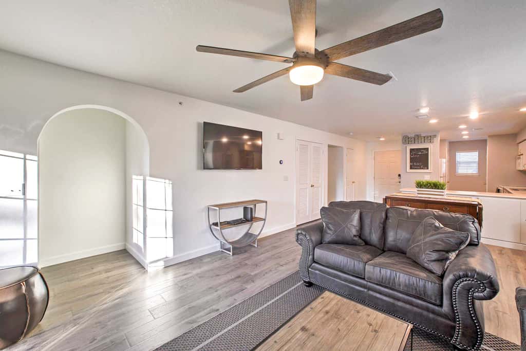 Near Branson Landing / Sister Condo Very Close By!