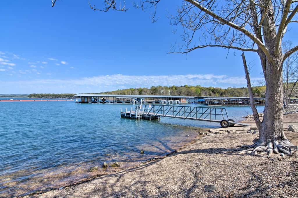 Resort Cabin w/ Nearby Pool & Lake Access!