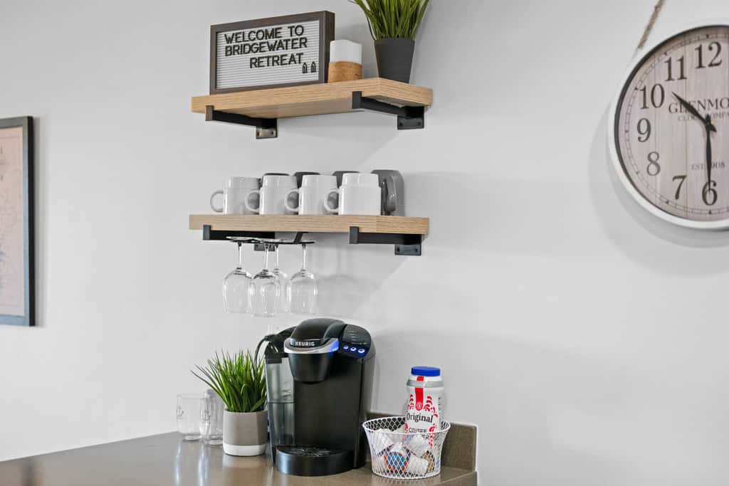 Waterfront Pool! Near SDC - Step-Free Access!