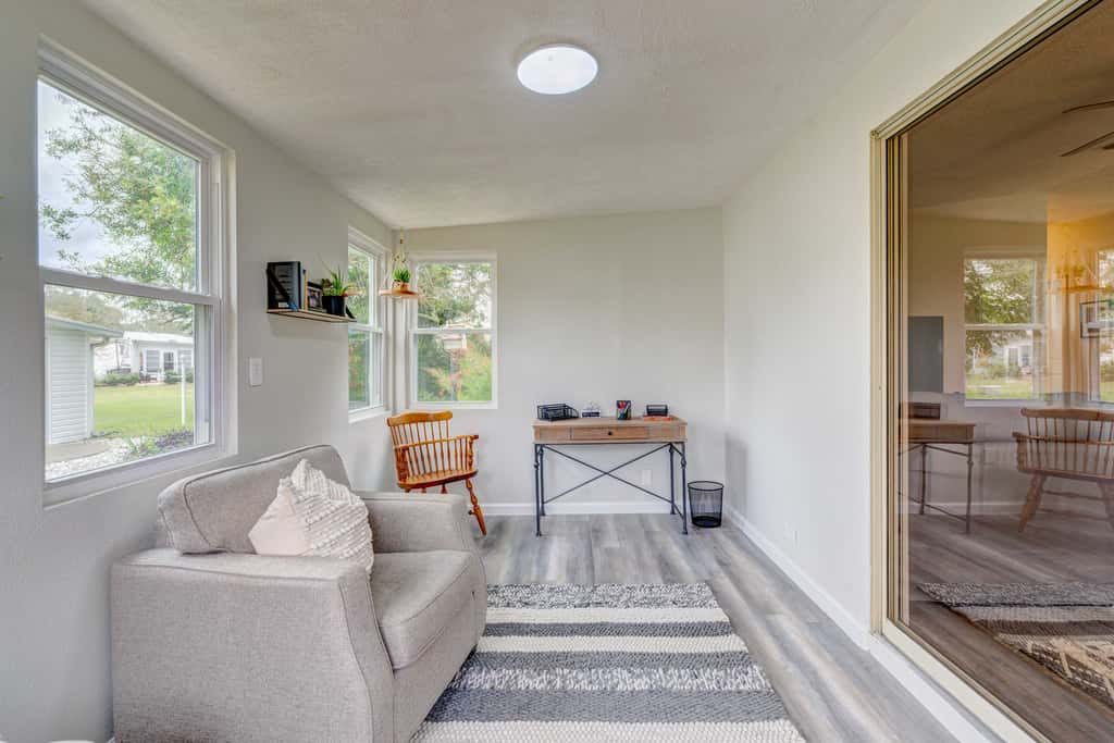 Peaceful Lady Lake Home w/ Screened-In Porch!