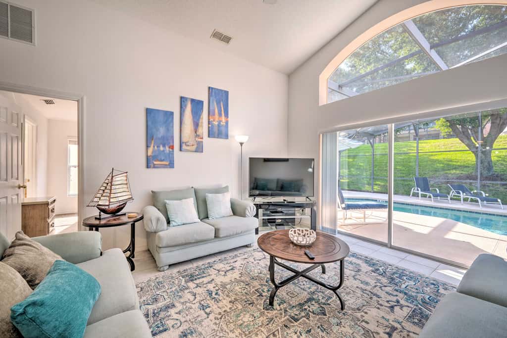 Pool + Lanai: Emerald Isle Resort Home!