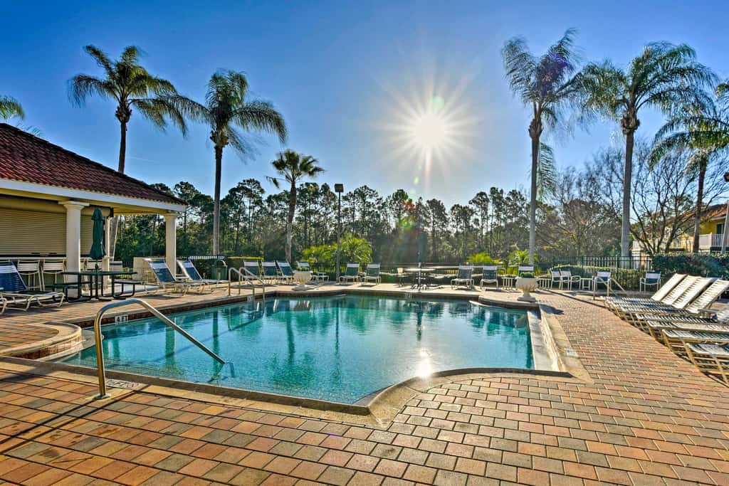 Pool + Lanai: Emerald Isle Resort Home!