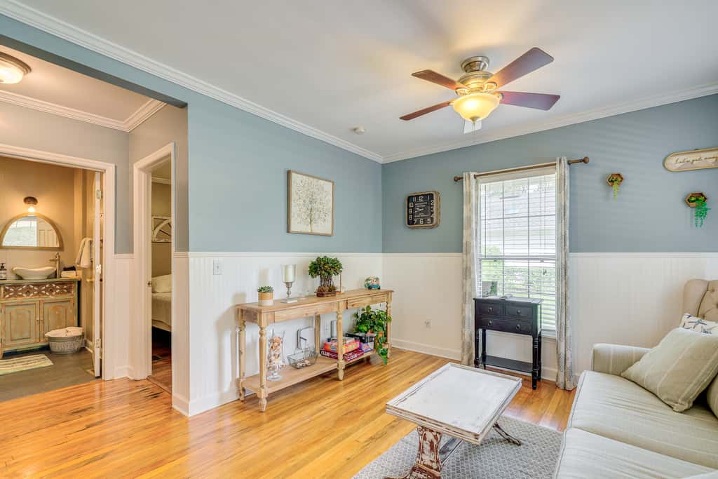 Walk to Mount Dora Historic District: Cozy Home!