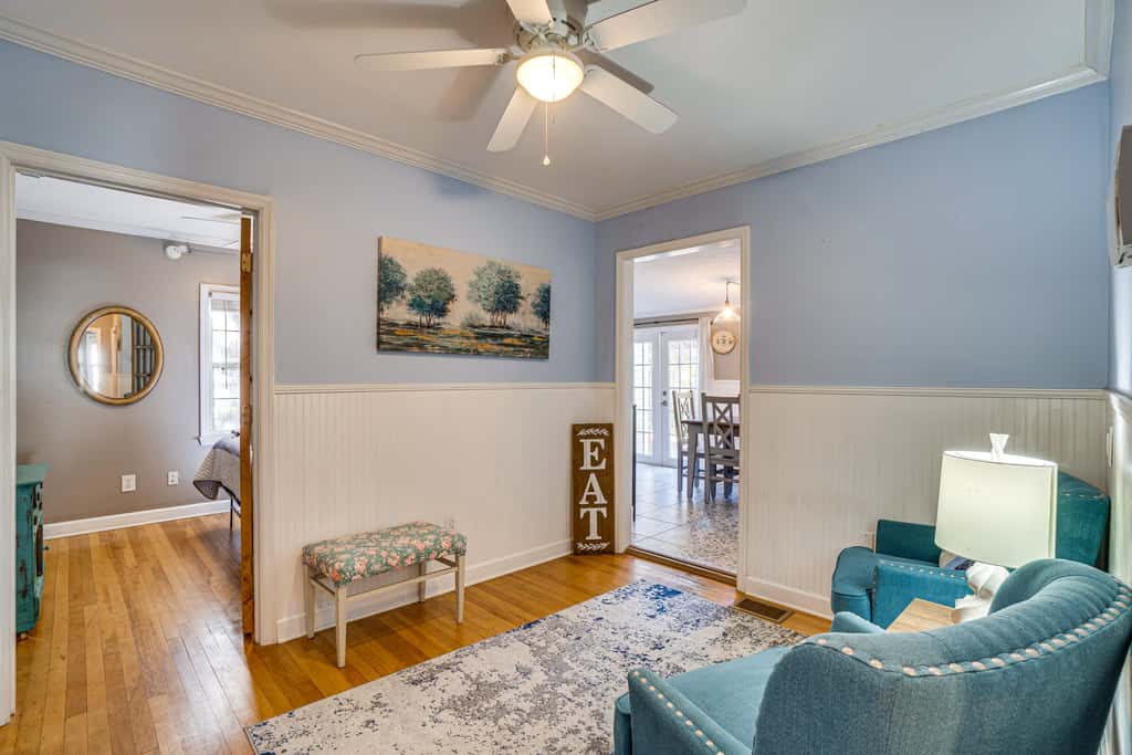 Walk to Mount Dora Historic District: Cozy Home!