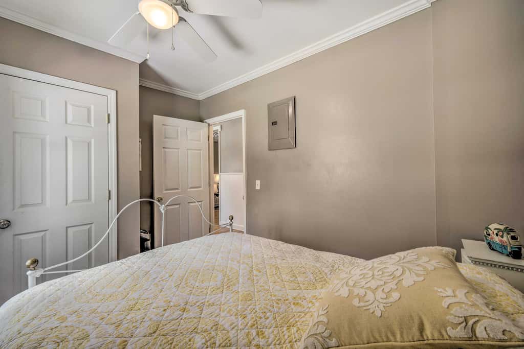 Walk to Mount Dora Historic District: Cozy Home!